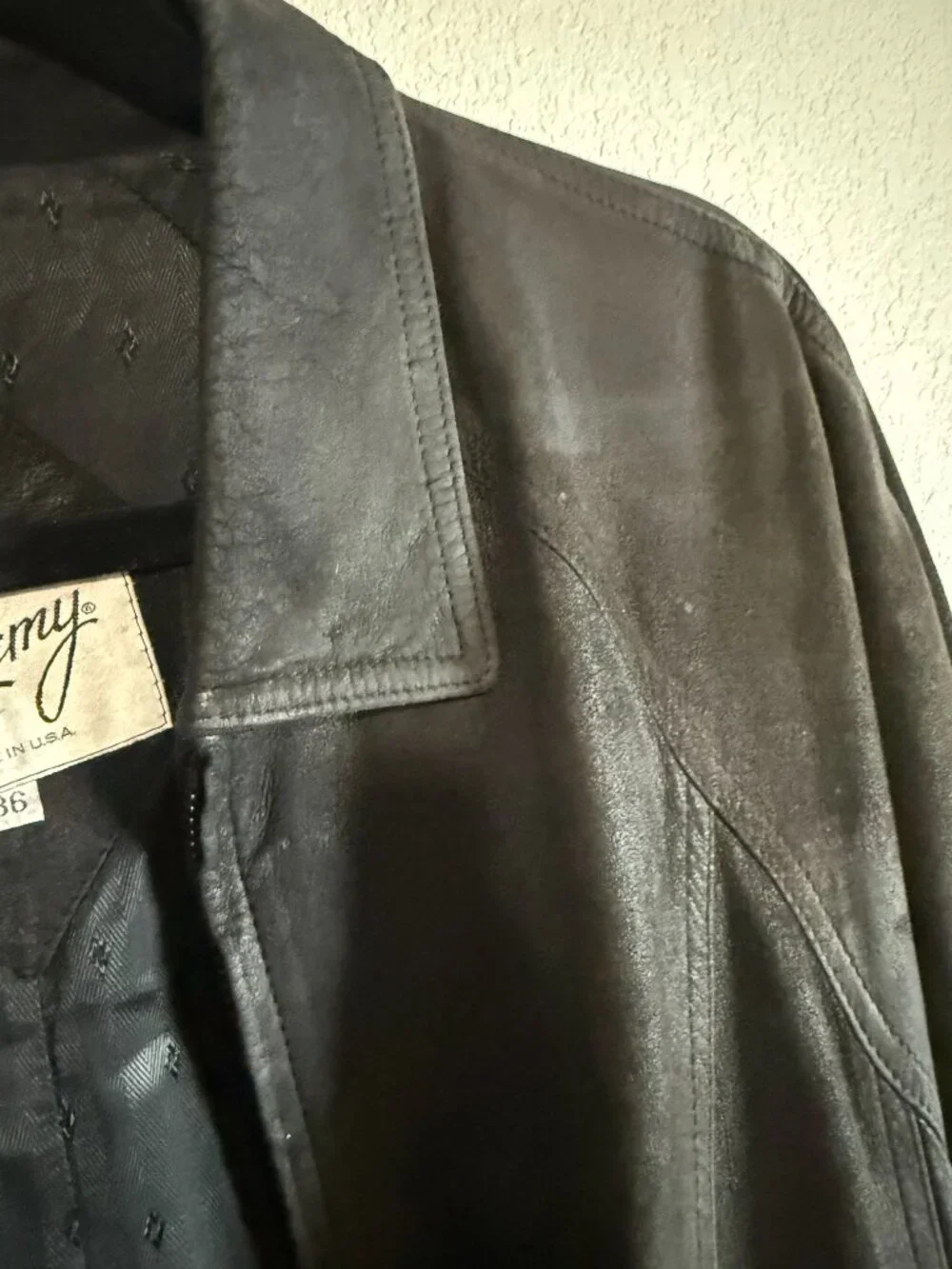 Remy Leather classic vintage